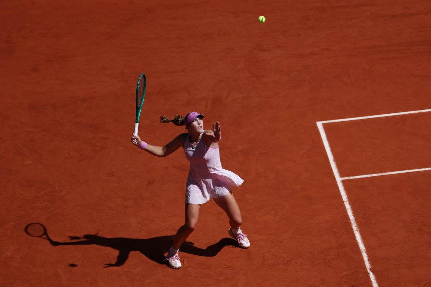 Maja Chwalinska - Mirra Andreeva, la final de Roland Garros, en directo | Andreeva conquista su primer Grand Slam a los 19 años tras vencer a Chwalinska