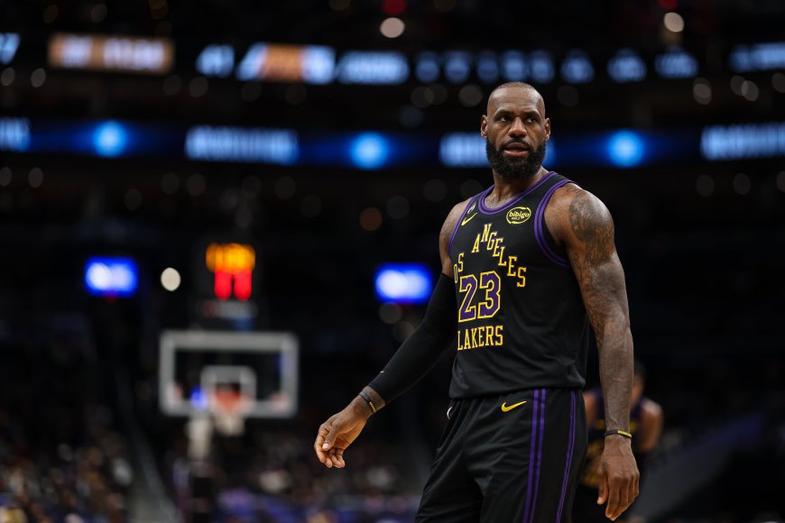 Otro baile para LeBron James: no seguirá en los Lakers, pero sí en la NBA