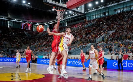 La selección española de baloncesto gana a Dinamarca y sigue cultivando su futuro
