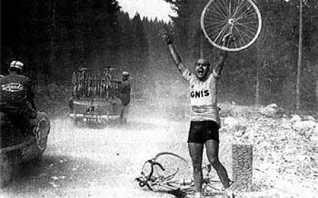 El ciclismo en Barcelona, un cesto de cerezas enganchadas que crece desde hace más de un siglo