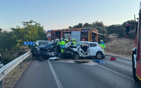 Dos conductores potencialmente graves tras chocar en una carretera de Collado Villalba (Madrid)