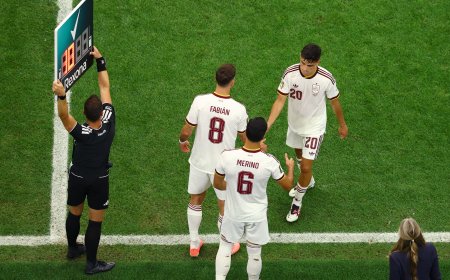 España - Bélgica en directo | Fabián entra por Pedri en el once de la selección