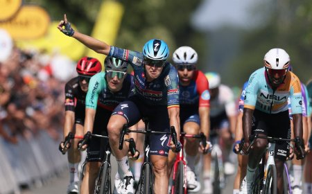 Merlier, impresionante, repite victoria al sprint en el Tour de Francia