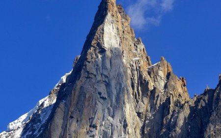 Una alpinista escala en solitario la ‘Directa Americana’ al Dru: mismo peligro, distinta percepción del riesgo