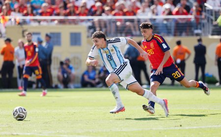 El Barcelona vuelve a la carga por Julián Alvarez