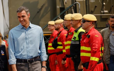 Última hora de los incendios forestales, en directo | Sánchez alerta de que “quedan horas difíciles” en la lucha contra los incendios ante la nueva ola de calor y pide extremar la precaución