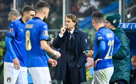 Roberto Mancini vuelve al banquillo de Italia tras el caos por Pirlo y los rechazos de Guardiola y Ancelotti
