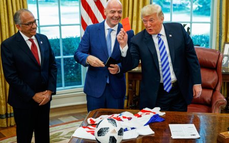 La dimisión y la crítica abierta de altos cargos de la FIFA acorralan a Infantino en plena ola de repudio a su propuesta de privatizar el Mundial