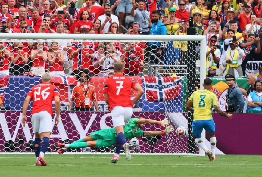 Brasil - Noruega, el partido de octavos del Mundial, en directo | Los porteros mantienen el 0-0 al descanso