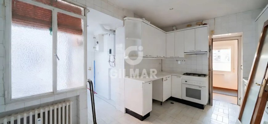 Amador pone en venta por 3,3 millones de euros los dos pisos de Chamberí que ha compartido con Ayuso