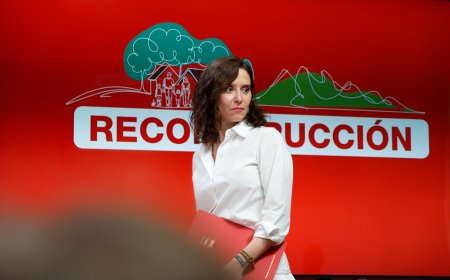 El PP pide a sus cargos apoyar a Ayuso en plena crisis por el ático: “Os pedimos colaboración para poner comentarios positivos”