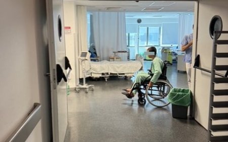 Dos pacientes extranjeros atrapados en Urgencias. “Esta es la prioridad nacional aplicada a un hospital”