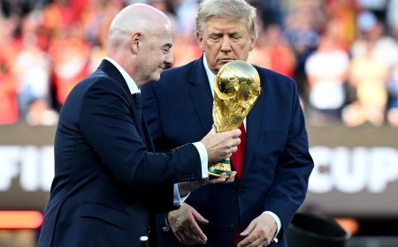 El mundo del fútbol estrecha la presión sobre Infantino