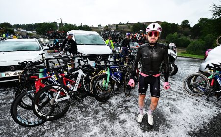 Una granizada obliga a la Vuelta a cancelar la etapa