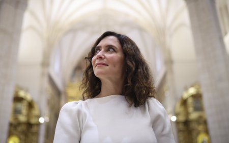 Del piso de 50 metros cuadrados al ático de lujo: las polémicas de Ayuso con sus viviendas amenazan con dar alas a Vox