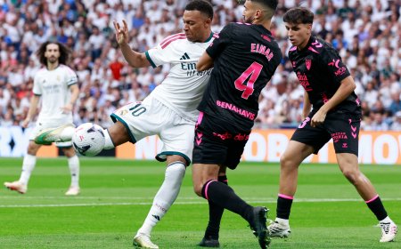 Real Madrid - Málaga en directo | El Madrid gana al descanso con una cómoda ventaja