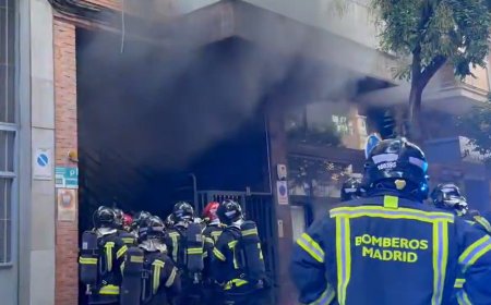 La policía investiga si el joven bangladesí muerto en el incendio de un trastero de Madrid vivía en él