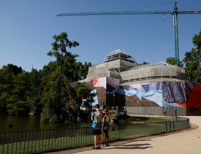 Cinco mil nuevos cristales para el Palacio de Cristal: “Cada vez que había pedrisco, ¡a cambiar vidrios!“