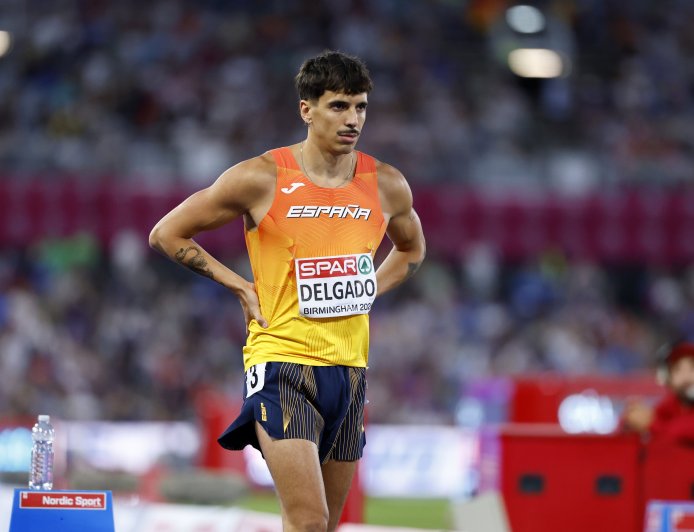 Delgado siente que deja escapar una medalla en los 400m vallas