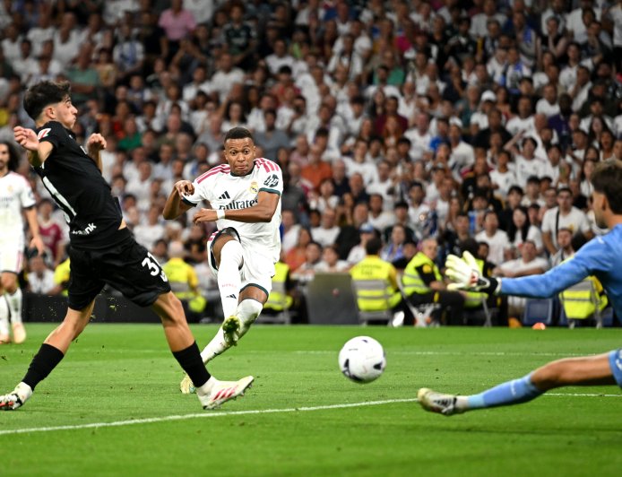 Mbappé y Bellingham calman al Bernabéu con una goleada a la Real Sociedad
