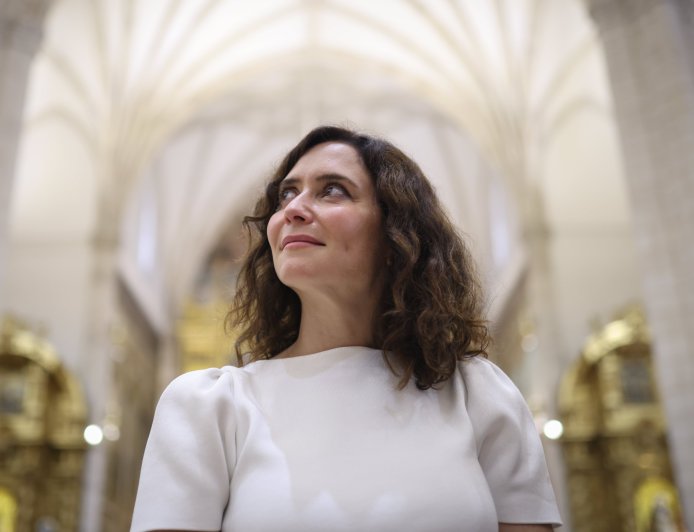Del piso de 50 metros cuadrados al ático de lujo: las polémicas de Ayuso con sus viviendas amenazan con dar alas a Vox