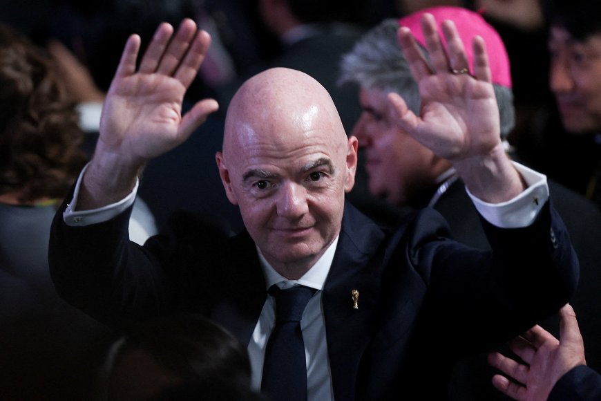 La UEFA, la AFC y la Concacaf se unen para cargar contra Infantino por la propuesta de vender una participación del Mundial