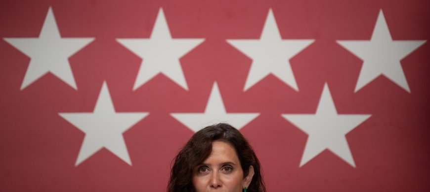Madrid dilata publicar los detalles de la compra del ático de Ayuso con la excusa del “elevado número de solicitudes”