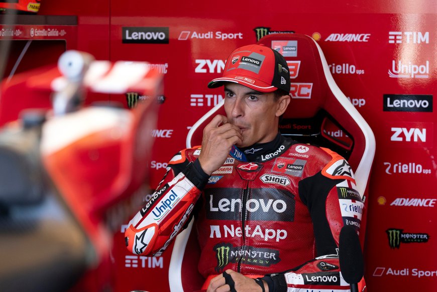 El enigma físico de Marc Márquez, el piloto que tiene prohibido dormir del lado derecho y que lucha por otro Mundial con un brazo y medio