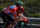 Triunfo de Omrzel en el muro de Calar Alto y golpe del líder Enric Mas en la Vuelta
