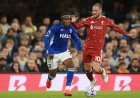 Mac Allister y Araujo, al rescate de Iraola en Liverpool