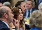 El PP impide en la Asamblea una decena de preguntas de la oposición a Ayuso sobre el ático