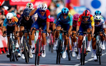 Tronchon se aprovecha del gazapo del Visma y vence la etapa de la Vuelta al ‘sprint’