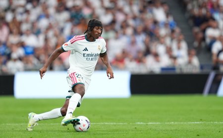 La Premier gasta cinco veces más que la Liga en fichajes