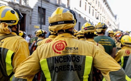 Los bomberos forestales de Madrid firman un acuerdo con Tragsa tras más de un año de huelga