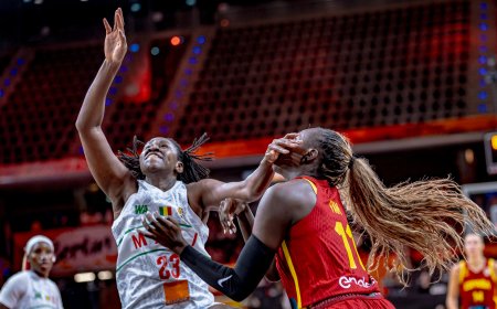 Malí impone su físico y sorprende a España: 82-73