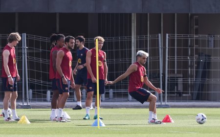 Valencia - Barcelona en directo | Rodri se estrena en el equipo titular