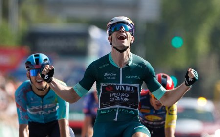 Van Aert, imperial, repite éxito en la Vuelta a España