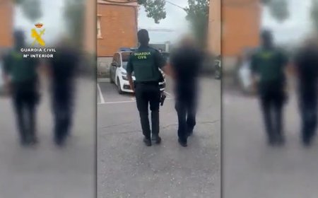 Barra libre en un ‘hiper’ de Collado Villalba: detenido un trabajador por robar 1.422 botellas de alcohol y bebidas