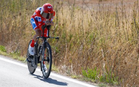 Mas, por la puerta grande tras la contrarreloj: el ciclista de Movistar solo pierde 33 segundos con Roglic y se acerca a la victoria final en La Vuelta