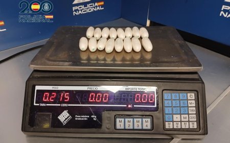Interceptada en Barajas una mujer embarazada con 69 bolsas de cocaína en su cuerpo