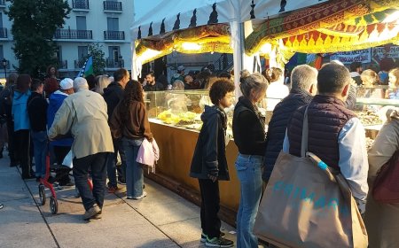 Una asociación cultural marroquí denuncia que el Ayuntamiento de Madrid les prohíbe “por Ceuta” un mercadillo solidario