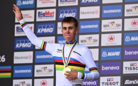 Benjamín Noval se proclama campeón en la contrarreloj júnior del Mundial de ciclismo