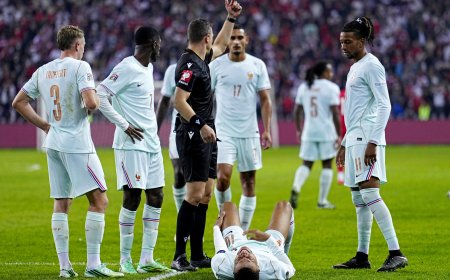 Mbappé marca con Francia y se lesiona en su rodilla izquierda