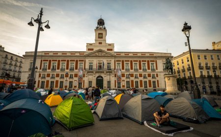 La rabia de los jóvenes por la vivienda activa la cuenta atrás en el reloj de Sol: 48 horas para un decreto real