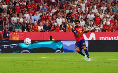 España - Croacia en directo | Lamine adelanta a España en el minuto 2