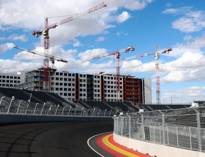 Choque entre el Ayuntamiento de Madrid y Consumo por los pisos turísticos de la F1
