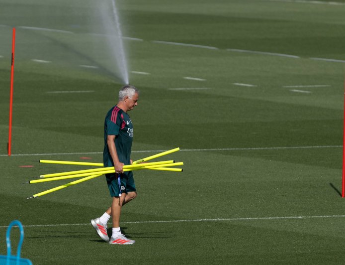 Mourinho vuelve al centro de la escena con su vieja asignatura pendiente
