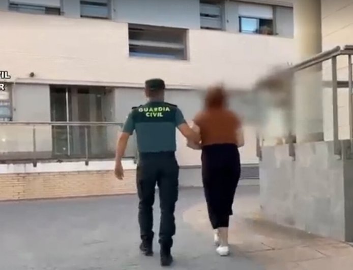 Detenida una mujer por cometer hurtos a ancianos mediante el método del ‘abrazo cariñoso’ en Madrid