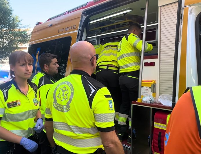 Herido muy grave un hombre al ser apuñalado en el cuello en plena calle en Carabanchel