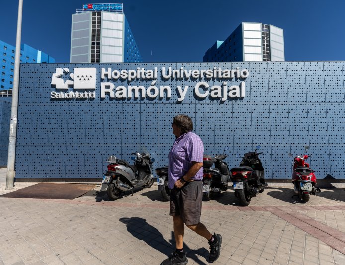 Los mandos del área quirúrgica en el Ramón y Cajal publican un comunicado para defender la gestión de la lista de espera en el hospital